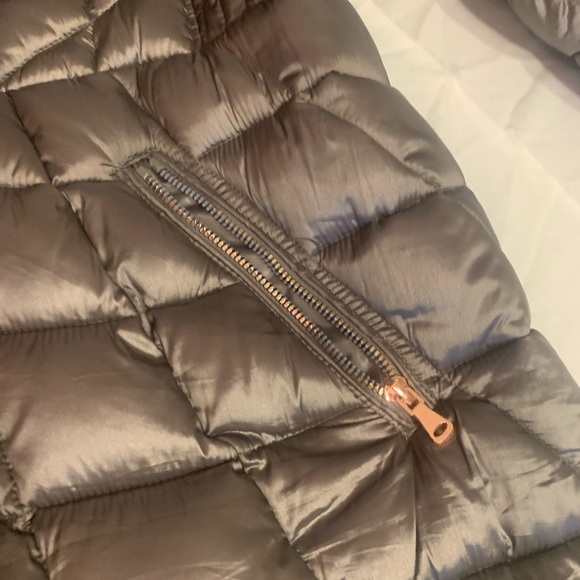 Lane Bryant Metallic Olive Green Puffer Jacket - like new size 18/20 - Picture 4 of 10